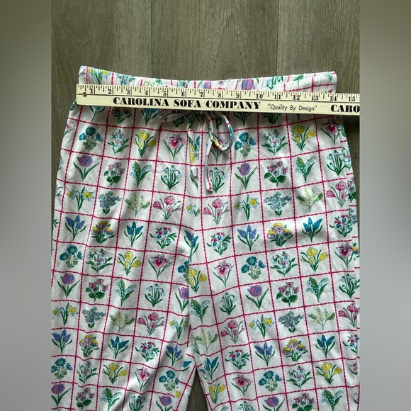 Crown And Ivy Printed Notch Capri Pajama Set Women’s Small - Picture 8 of 11